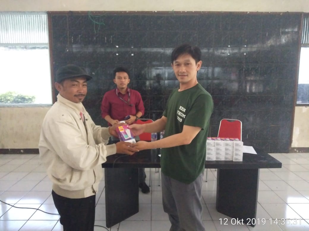 PROGRAM PELATIHAN & PEMBAGIAN HP. 